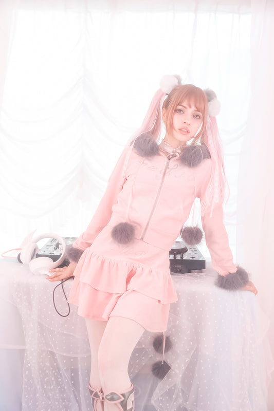 ♫⋆｡♪popstar velour top  ₊˚♬ ﾟ. available from February 3rd!